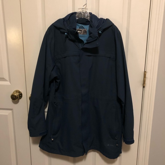 REI Women’s Navy Belltown Parka Jacket - Picture 2 of 7